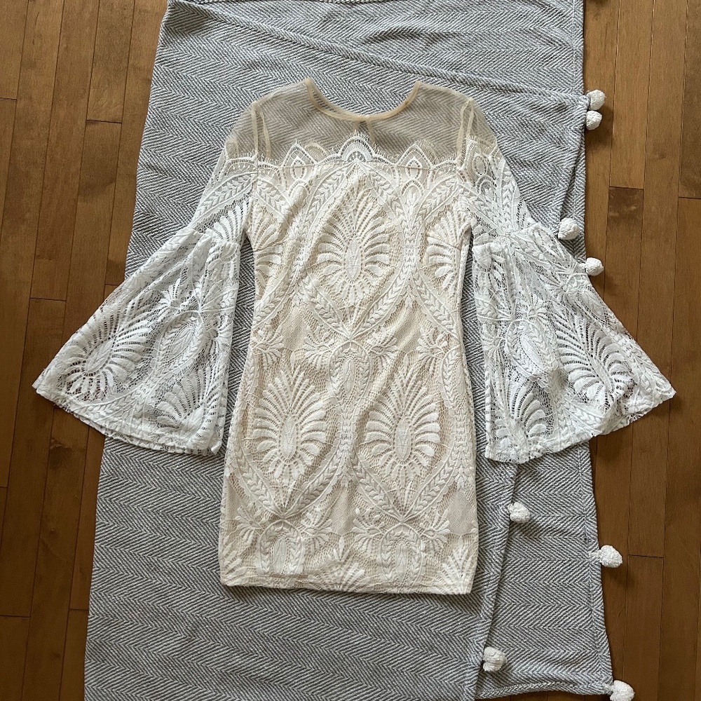 CBR⎪Long Sleeve Lace Dress